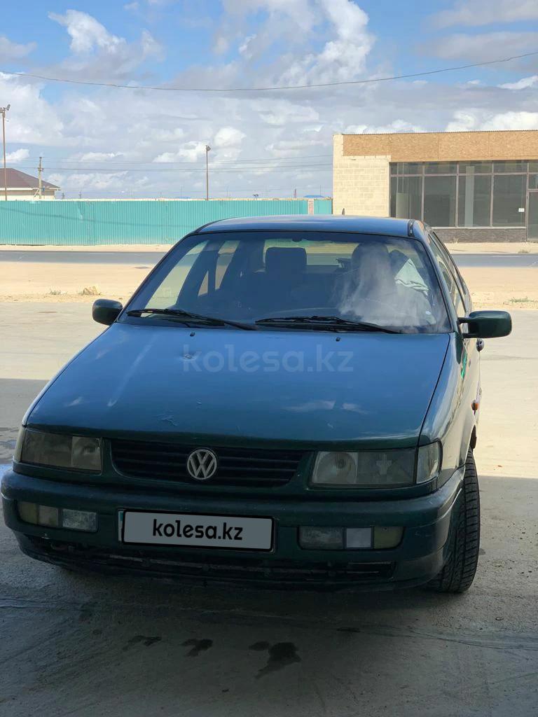 Volkswagen Passat 1995 г.