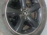 Диски R18 с зимней резиной 255/55 R18 за 200 000 тг. в Астана – фото 2