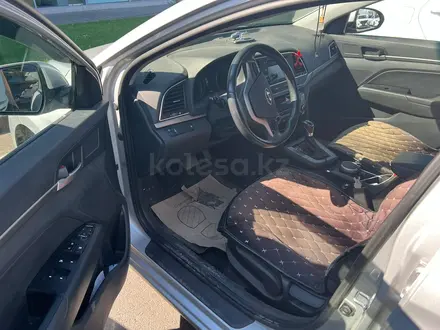 Hyundai Elantra 2018 года за 8 290 000 тг. в Тараз – фото 3
