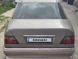 Mercedes-Benz E 220 1994 года за 1 100 000 тг. в Алматы