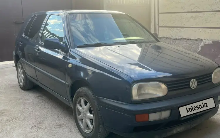 Volkswagen Golf 1995 годаүшін1 400 000 тг. в Тараз