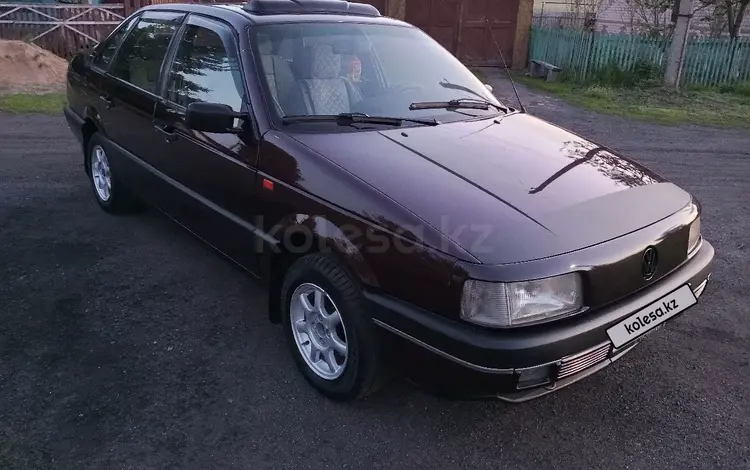 Volkswagen Passat 1993 годаүшін1 980 000 тг. в Петропавловск