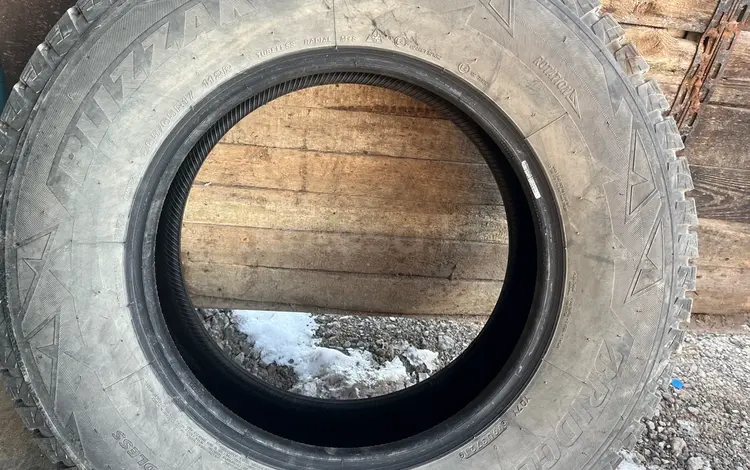 Комплект зимних шин BRIDGESTONE BLIZZAK за 220 000 тг. в Караганда