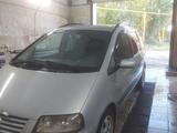 Volkswagen Sharan 2001 года за 2 800 000 тг. в Уральск – фото 3