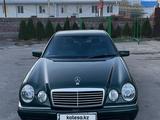 Mercedes-Benz E 55 AMG 1997 годаfor2 800 000 тг. в Алматы – фото 3