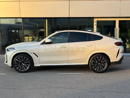 BMW X6 XDrive 40i 2023 года за 49 500 000 тг. в Алматы – фото 3