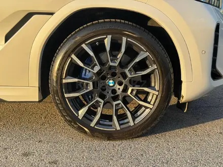 BMW X6 XDrive 40i 2023 года за 49 500 000 тг. в Алматы – фото 15