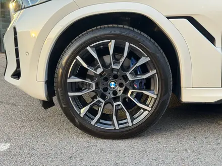 BMW X6 XDrive 40i 2023 года за 49 500 000 тг. в Алматы – фото 13