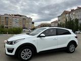 Kia Rio X-Line 2020 года за 7 900 000 тг. в Актобе