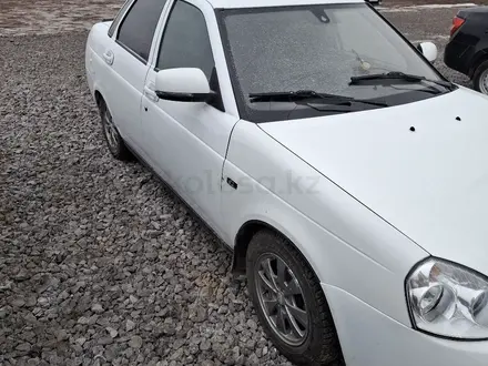 ВАЗ (Lada) Priora 2170 2013 года за 2 600 000 тг. в Актобе – фото 2