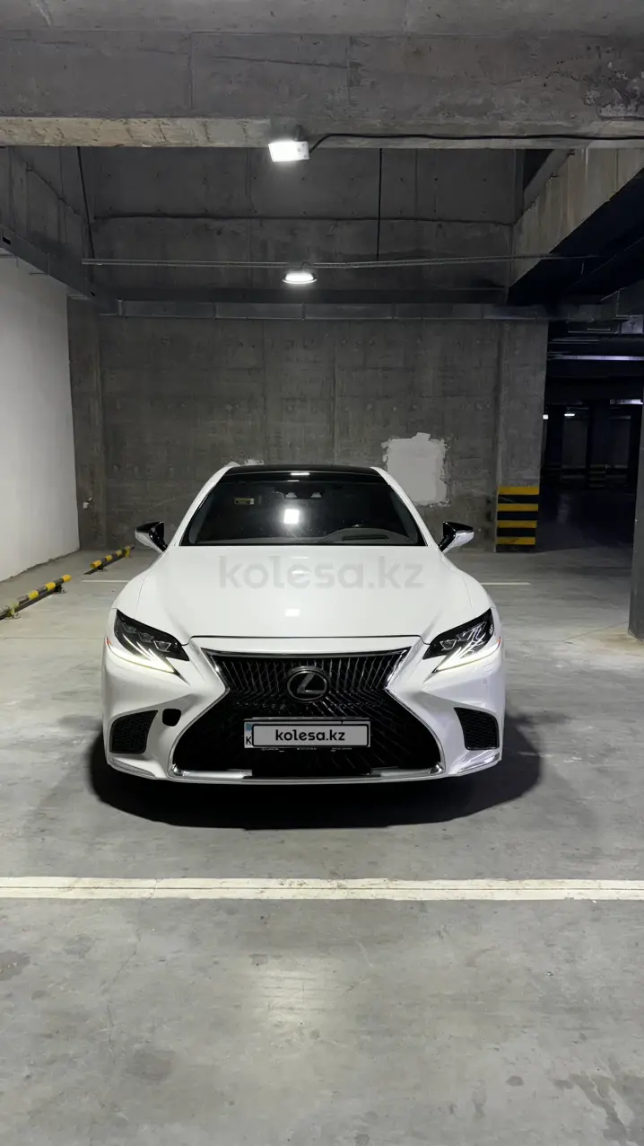 Lexus ls-500, 2018