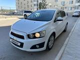 Chevrolet Aveo 2014 года за 3 600 000 тг. в Актау – фото 2