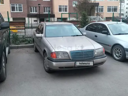 Mercedes-Benz C 180 1993 года за 1 600 000 тг. в Кокшетау