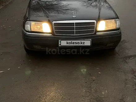 Mercedes-Benz C 180 1998 года за 2 300 000 тг. в Караганда – фото 14