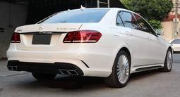 Задний диффузор с насадками W212 E63 за 210 000 тг. в Караганда – фото 4