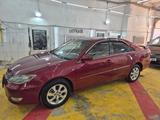 Toyota Camry 2005 года за 6 000 000 тг. в Караганда – фото 2