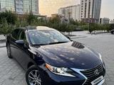 Lexus ES 300h 2016 года за 9 100 000 тг. в Атырау
