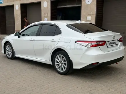 Toyota Camry 2021 года за 13 200 000 тг. в Астана – фото 5