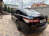 Toyota Camry 2021 года за 14 950 000 тг. в Караганда – фото 5