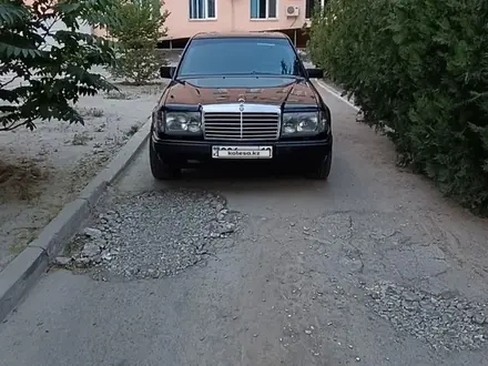 Mercedes-Benz E 230 1987 года за 1 200 000 тг. в Актау