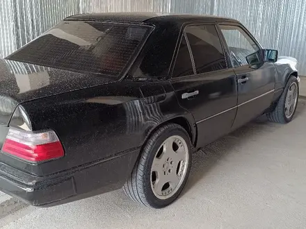 Mercedes-Benz E 230 1987 года за 1 200 000 тг. в Актау – фото 5