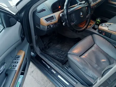 BMW 730 2005 года за 4 000 000 тг. в Алматы – фото 11