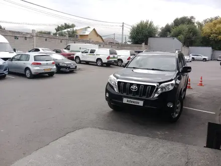 Toyota Land Cruiser Prado 2013 года за 15 880 000 тг. в Алматы – фото 2