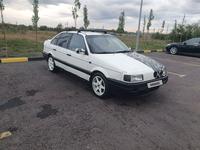 Volkswagen Passat 1992 годаfor1 200 000 тг. в Караганда