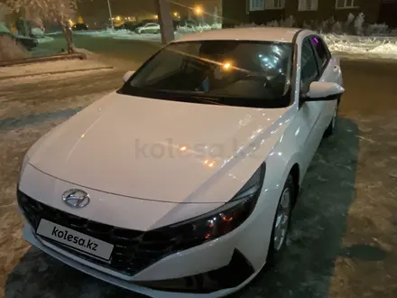 Hyundai Elantra 2023 года за 12 300 000 тг. в Астана – фото 2