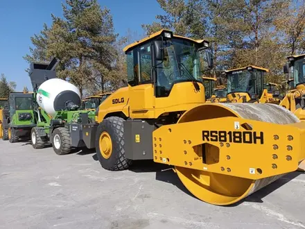 SDLG  RS8180H 2026 года за 24 867 000 тг. в Костанай
