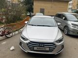 Hyundai Elantra 2017 годаfor7 800 000 тг. в Астана