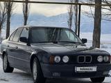 BMW 520 1992 года за 1 400 000 тг. в Бауыржана Момышулы – фото 3