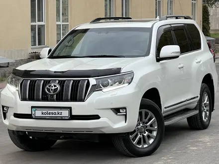 Toyota Land Cruiser Prado 2018 года за 27 250 000 тг. в Алматы – фото 17