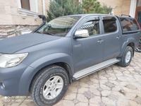 Toyota Hilux 2015 годаүшін14 150 000 тг. в Алматы