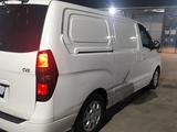 Hyundai Starex 2009 года за 7 500 000 тг. в Шымкент – фото 3