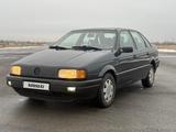 Volkswagen Passat 1992 годаfor1 600 000 тг. в Караганда