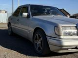 Mercedes-Benz E 200 1990 годаүшін1 400 000 тг. в Кокшетау – фото 2