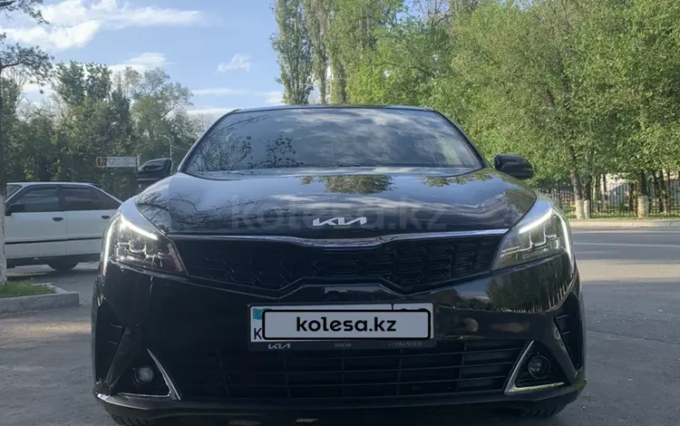 Kia Rio 2022 года за 9 999 999 тг. в Тараз