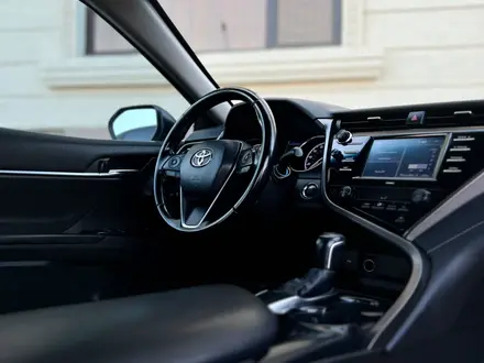 Toyota Camry 2020 года за 11 500 000 тг. в Алматы – фото 12
