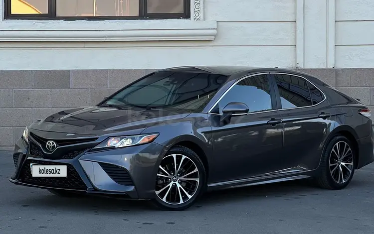 Toyota Camry 2020 года за 11 500 000 тг. в Алматы
