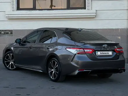 Toyota Camry 2020 года за 11 500 000 тг. в Алматы – фото 6