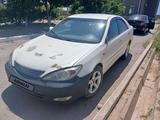 Toyota Camry 2003 года за 2 700 000 тг. в Шымкент – фото 2