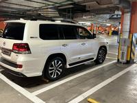 Toyota Land Cruiser 2017 года за 40 000 000 тг. в Алматы