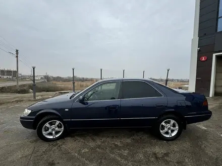 Toyota Camry 1998 года за 3 700 000 тг. в Жезказган – фото 26