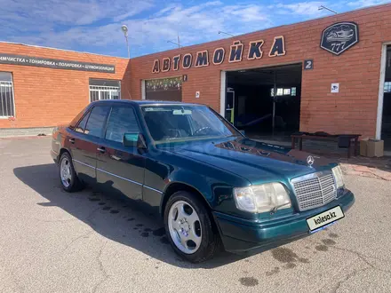 Mercedes-Benz E 200 1994 года за 2 200 000 тг. в Кызылорда – фото 19