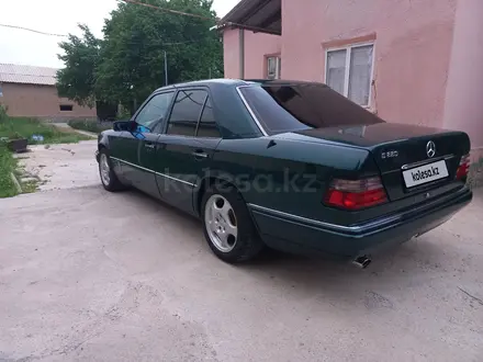 Mercedes-Benz E 200 1994 года за 2 200 000 тг. в Кызылорда – фото 7