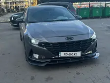 Hyundai Elantra, 2021