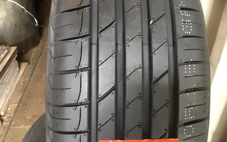 — шины RoadX H12-215/70R15. за 24 000 тг. в Алматы