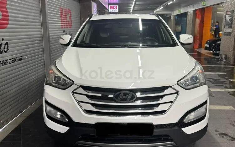Hyundai Santa Fe 2012 года за 8 500 000 тг. в Астана