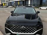 Hyundai Santa Fe 2022 годаүшін18 500 000 тг. в Астана